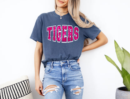 Short Sleeve Tigers Pink Glitter